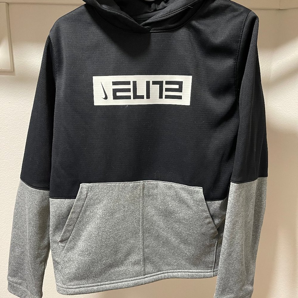 Nike Boys Elite Therma Pullover Hoodie L Black Grey Light Breathable